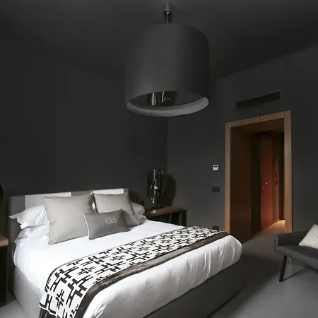 Parioli Place לינה וארוחת בוקר 4*