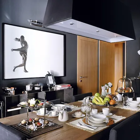 Parioli Place לינה וארוחת בוקר 4*